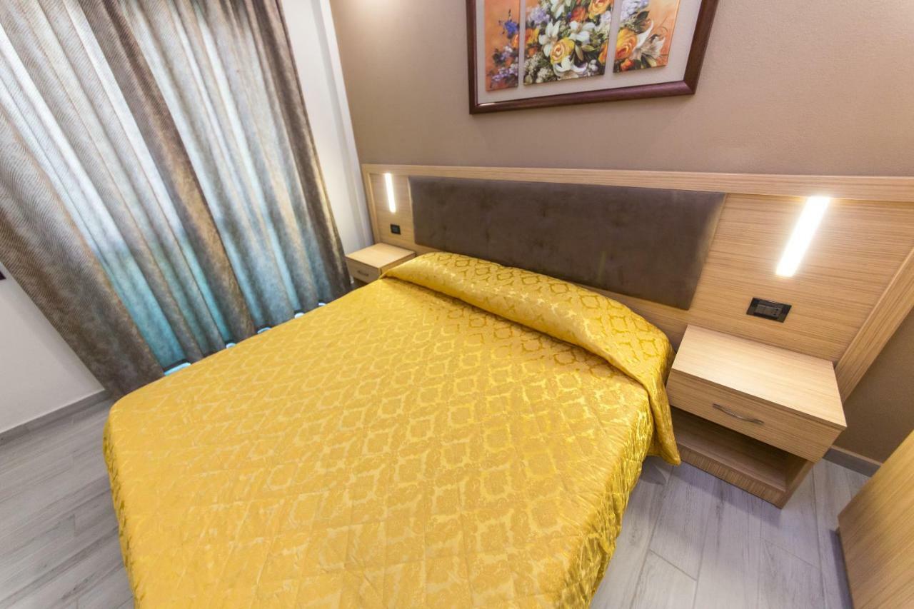 Western Star Hotel ドゥラス エクステリア 写真